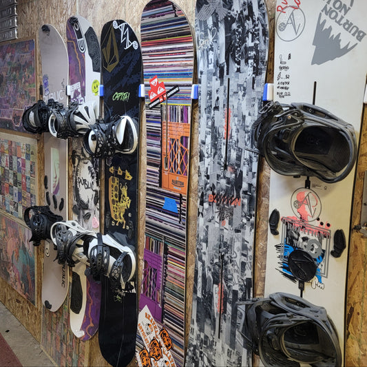 Pinch Snowboard Wall Hanging Brackets